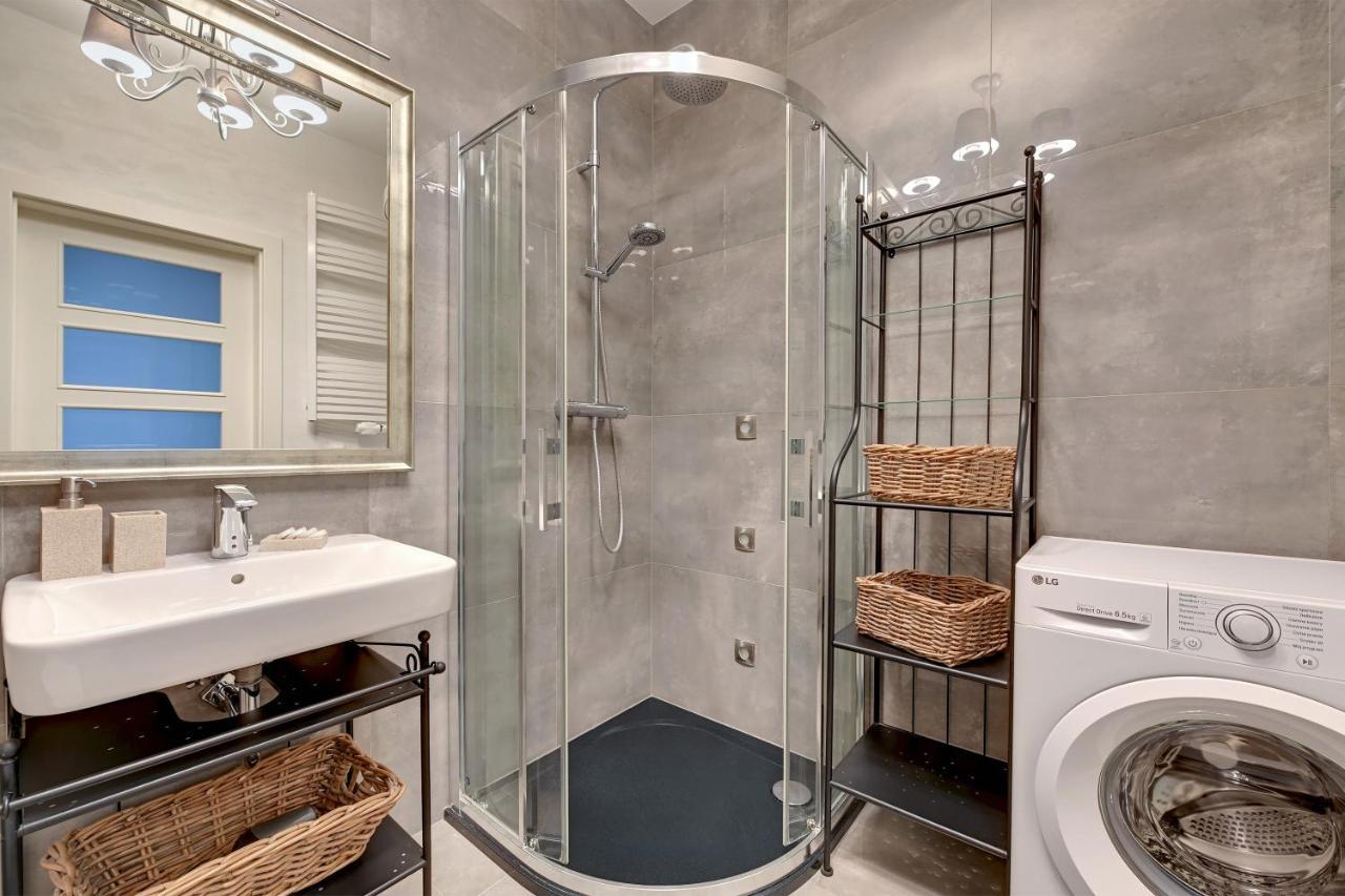 Apartments Riva - Nadmorski Dwor Premium Gdansk Luaran gambar